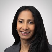 Deepa Damre Smith photo